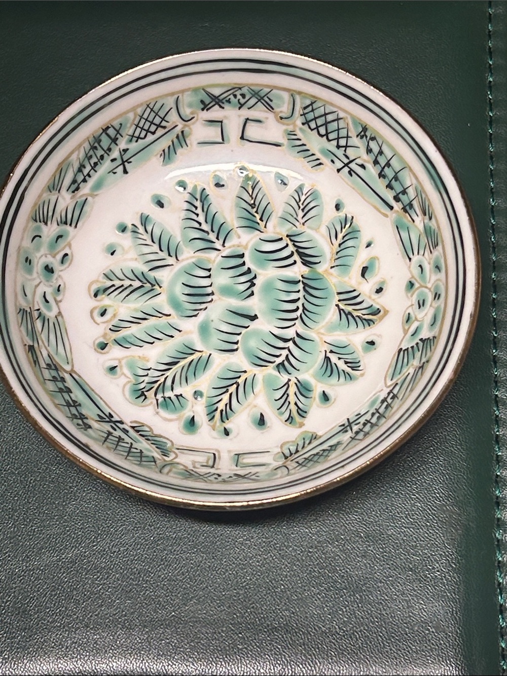 Green Floral Ceramic Wall Plate - Decorative Home Art